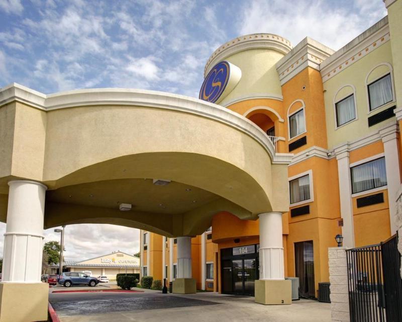 Comfort Suites Near Texas State University San Marcos Exterior photo